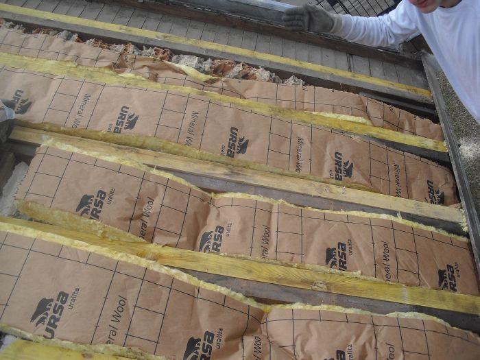 Combles aménagés : seconde couche d'isolant sous chevrons