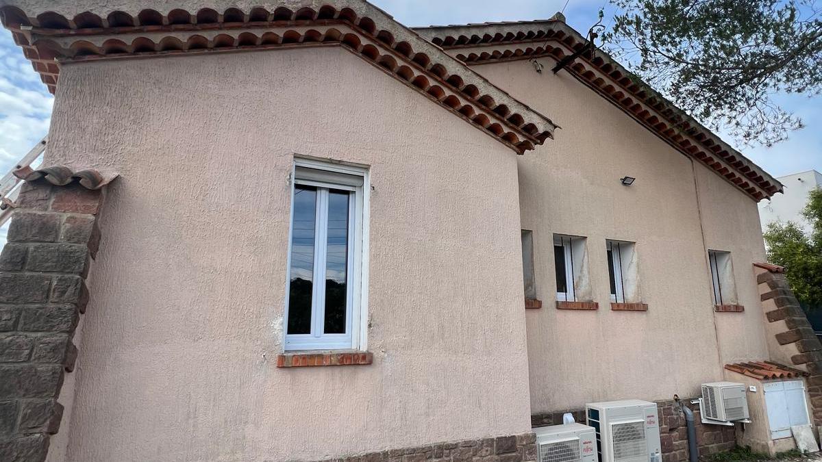 Pavillon après réfection de l'enduit de façade