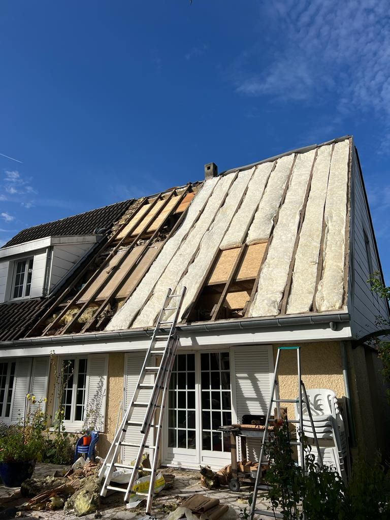 Couverture : réalisation Mouredon Couverture
