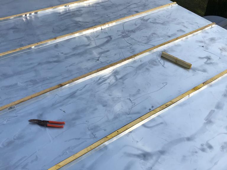 Zinc naturel façonné