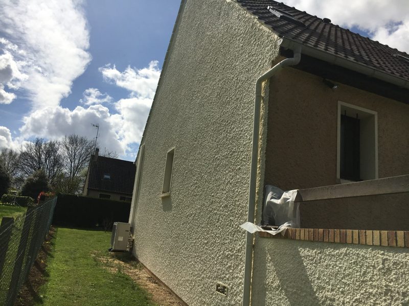 Nettoyage de façade : pignon propre après lavage