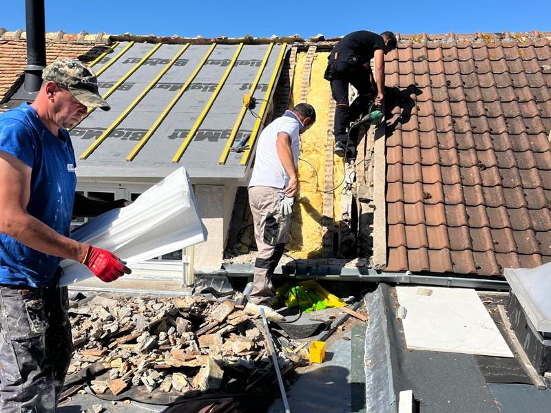 Isolation sarking : dépose de la couverture existante