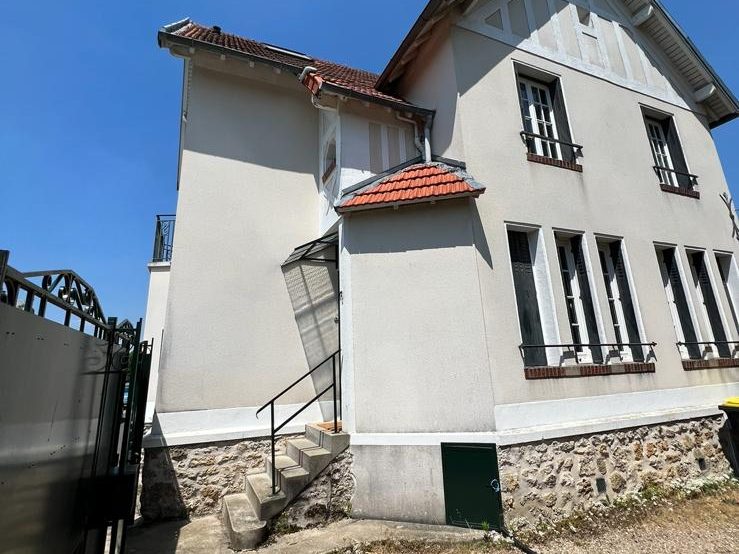 Vue de la toiture après travaux à Orphin